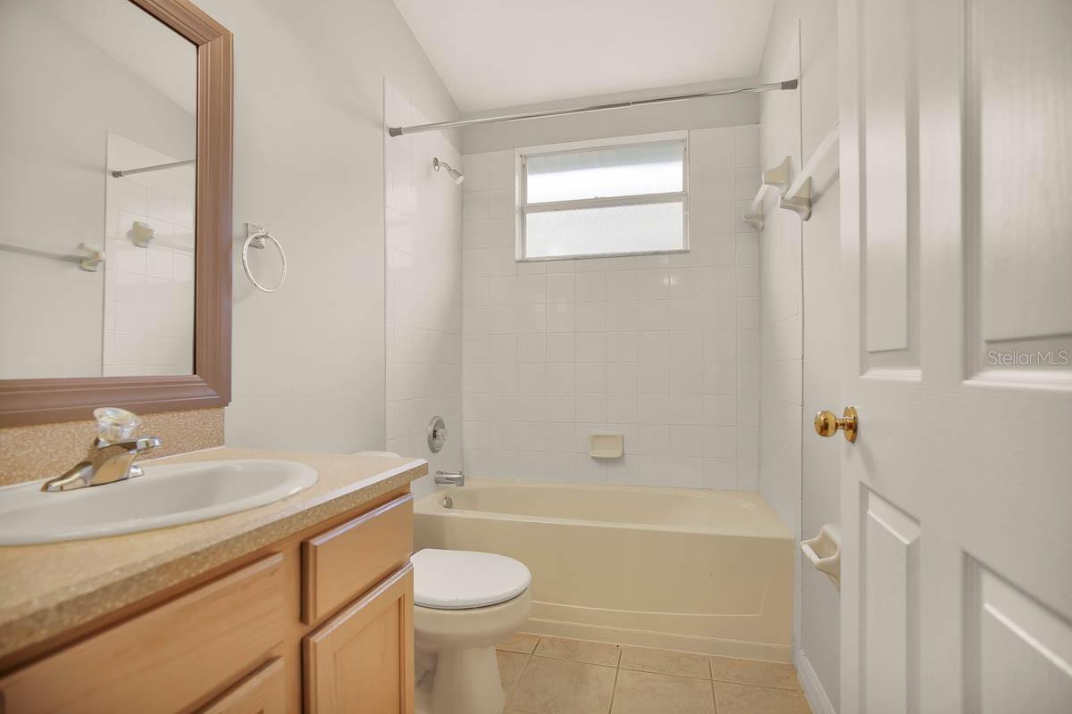 Image 19 of 40 For 6415 Bridgecrest Drive