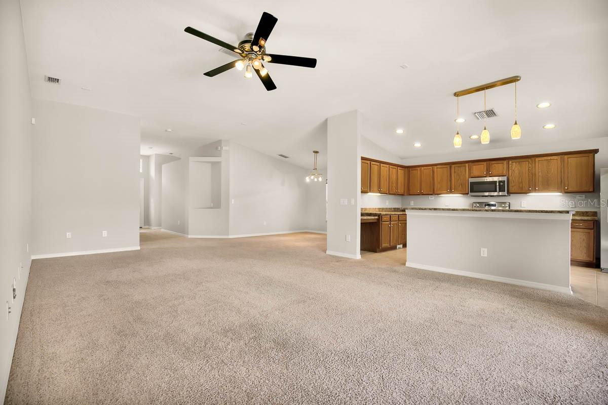 Image 9 of 40 For 6415 Bridgecrest Drive