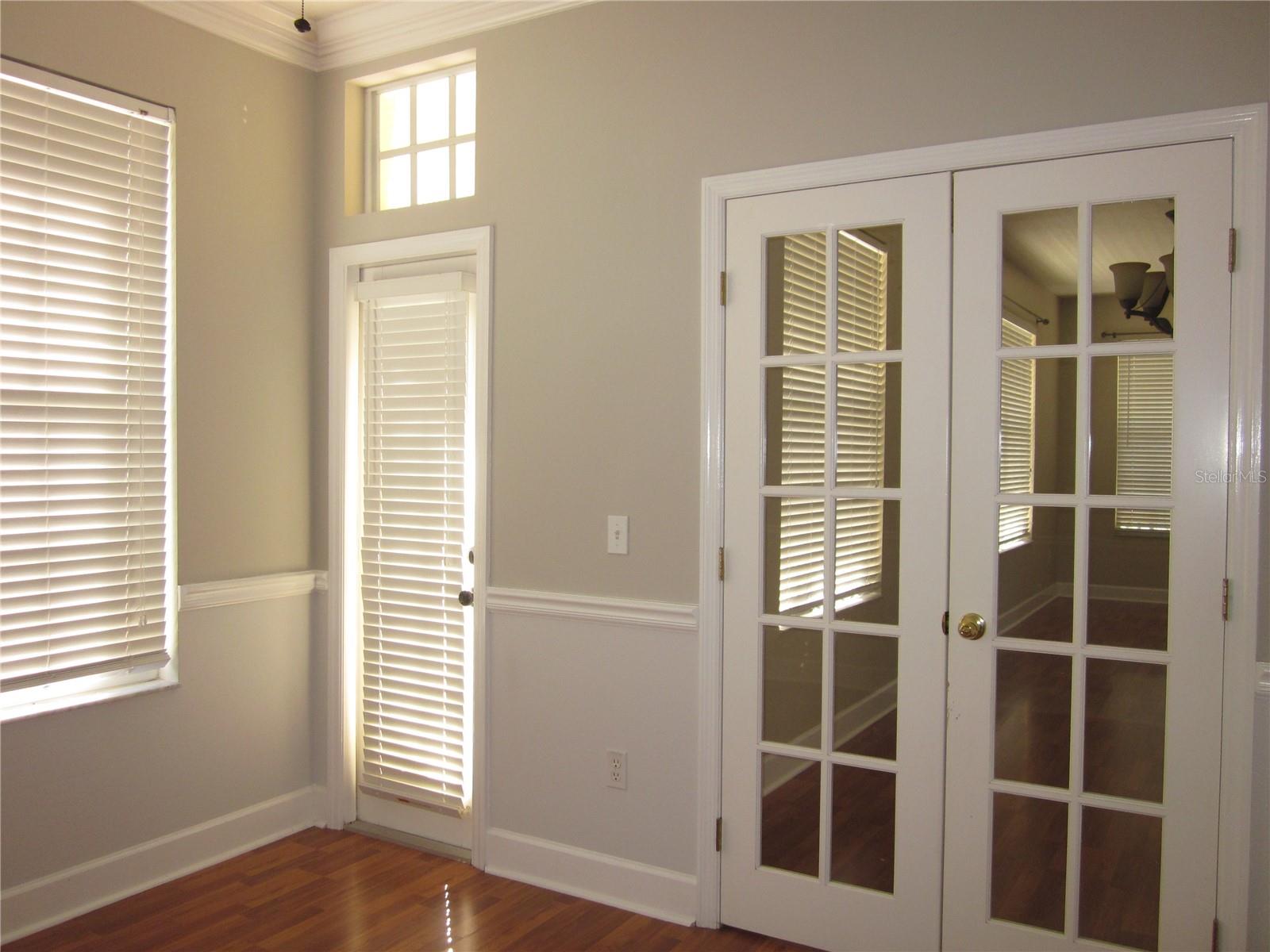 Image 12 of 22 For 10804 Spring Mountain Place