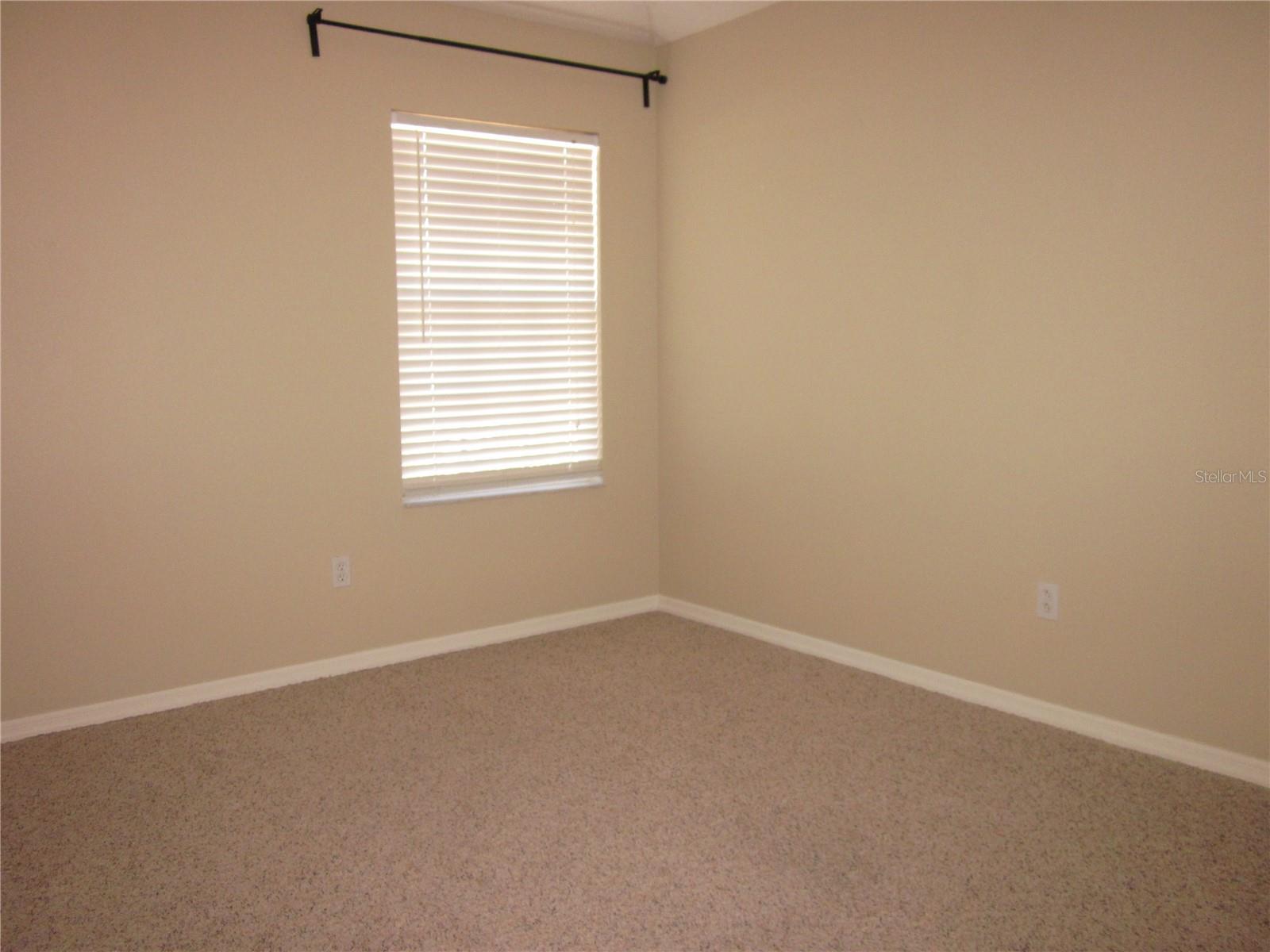 Image 13 of 22 For 10804 Spring Mountain Place