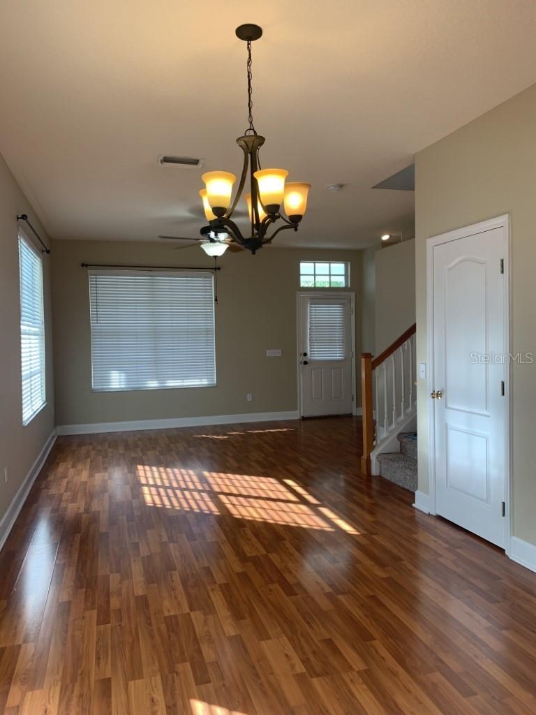 Image 7 of 22 For 10804 Spring Mountain Place