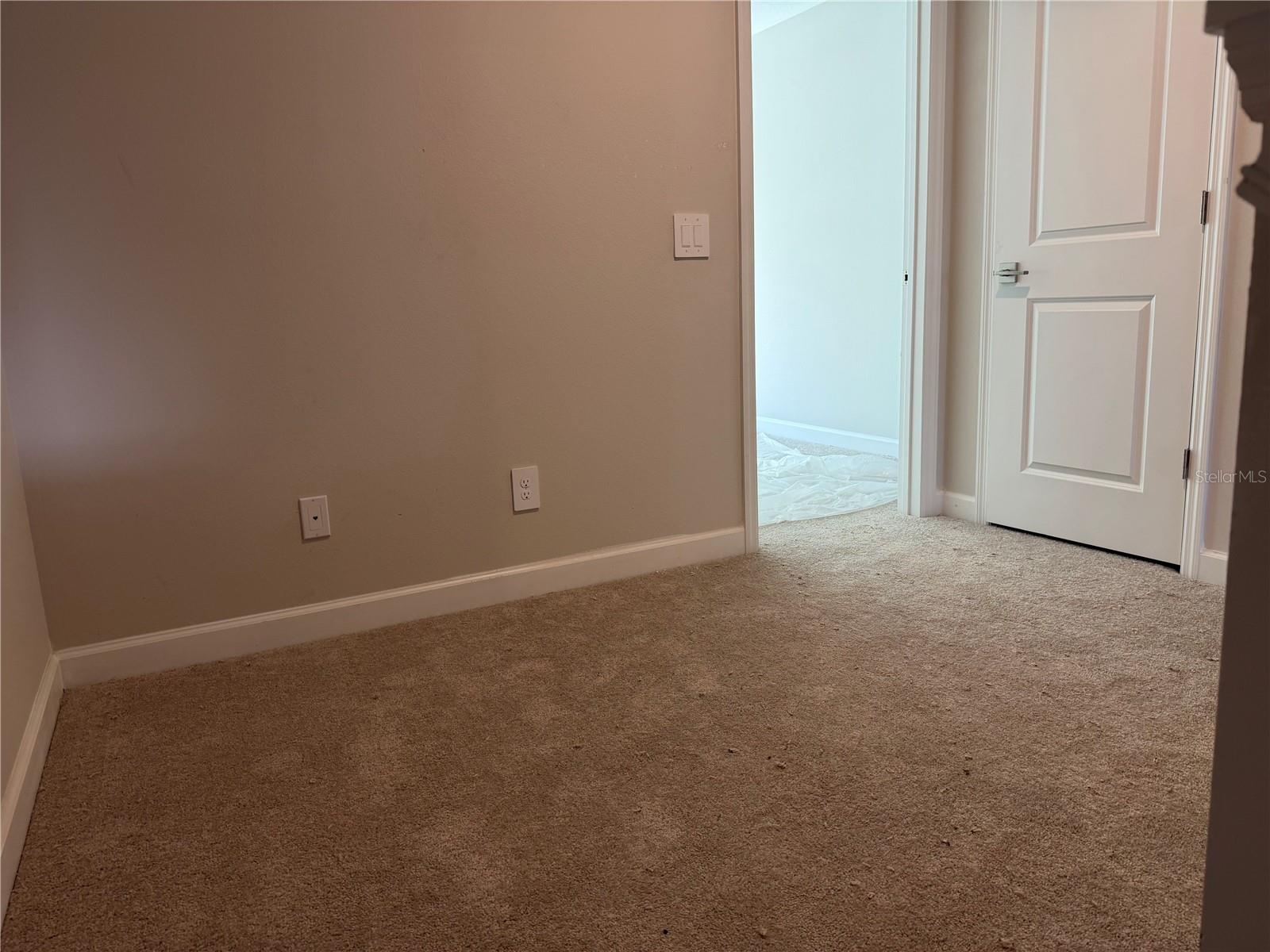 Image 10 of 25 For 7518 Deer Valley Circle