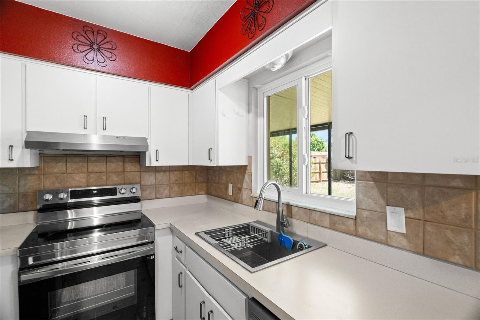 Image 11 of 35 For 8173 55th Street N