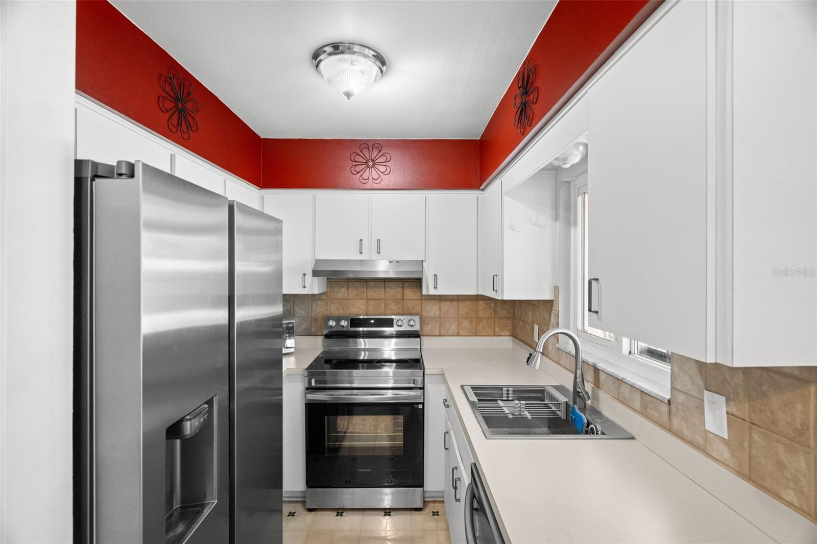 Image 9 of 35 For 8173 55th Street N