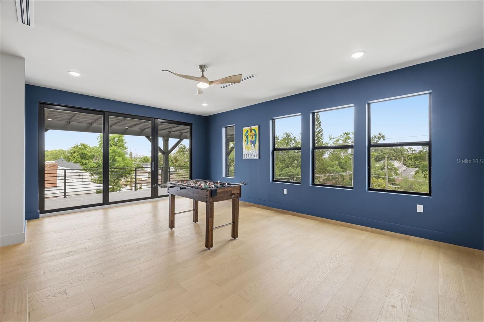 Image 34 of 46 For 2301 Ridgewood Avenue