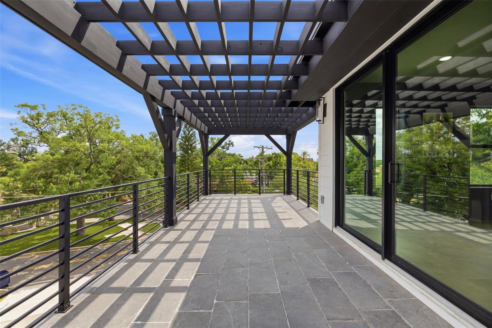 Image 35 of 46 For 2301 Ridgewood Avenue