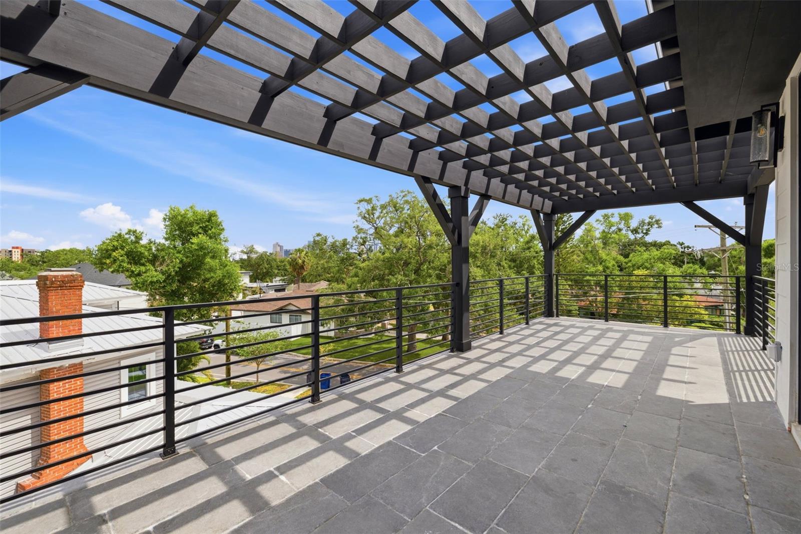 Image 36 of 46 For 2301 Ridgewood Avenue