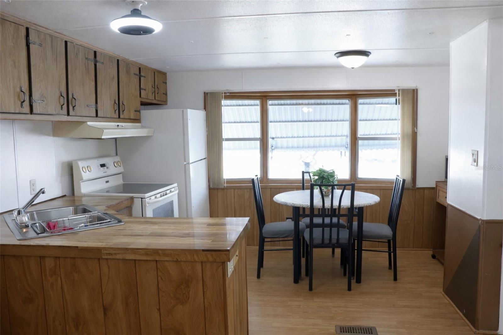 Image 2 of 12 For 5318 Astrid Drive