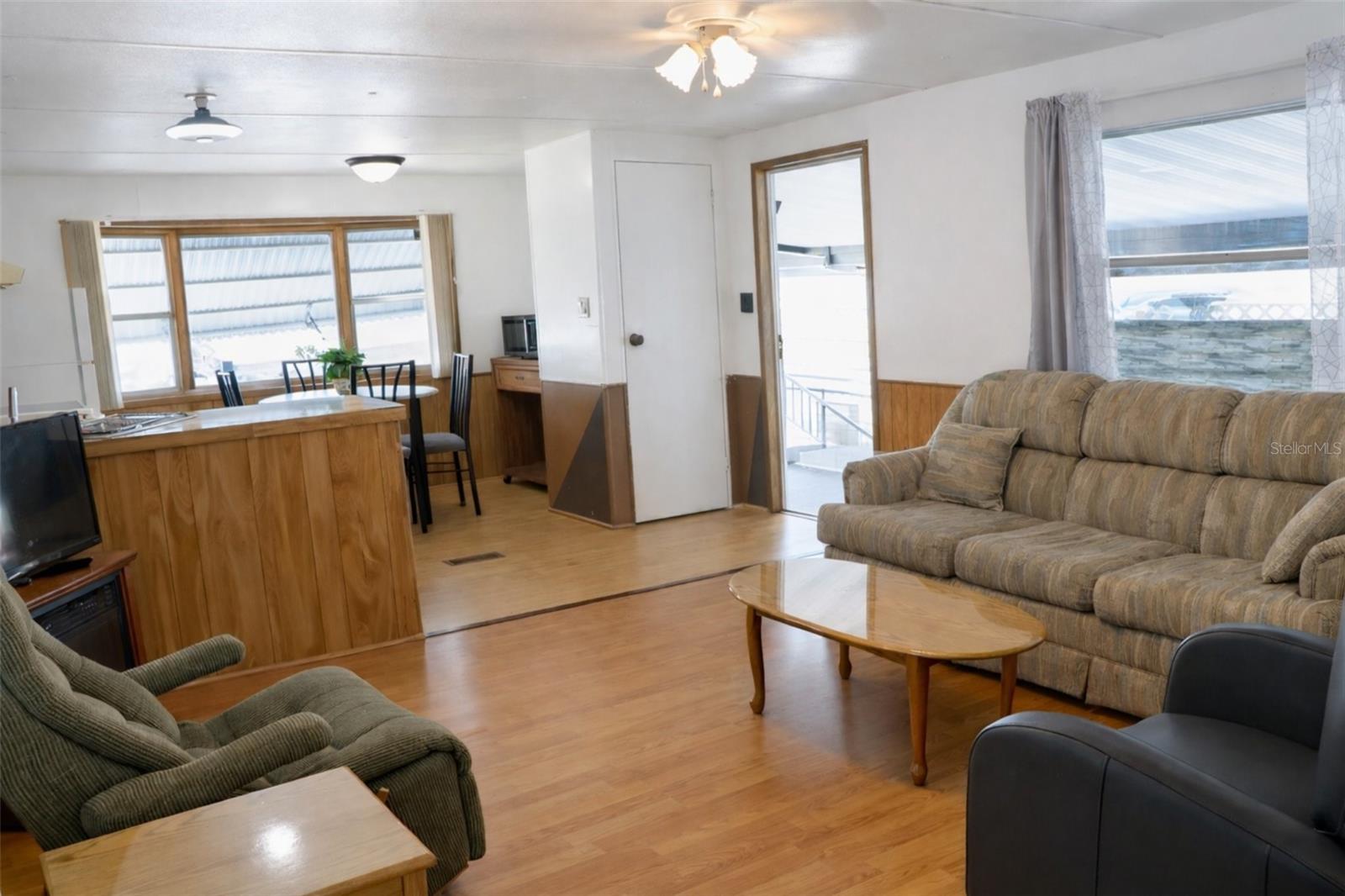 Image 6 of 12 For 5318 Astrid Drive