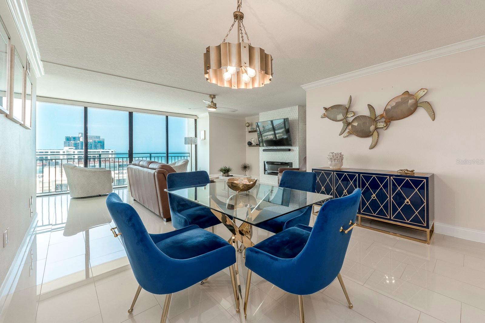 Listing photo id 9 for 1390 Gulf Boulevard 1203