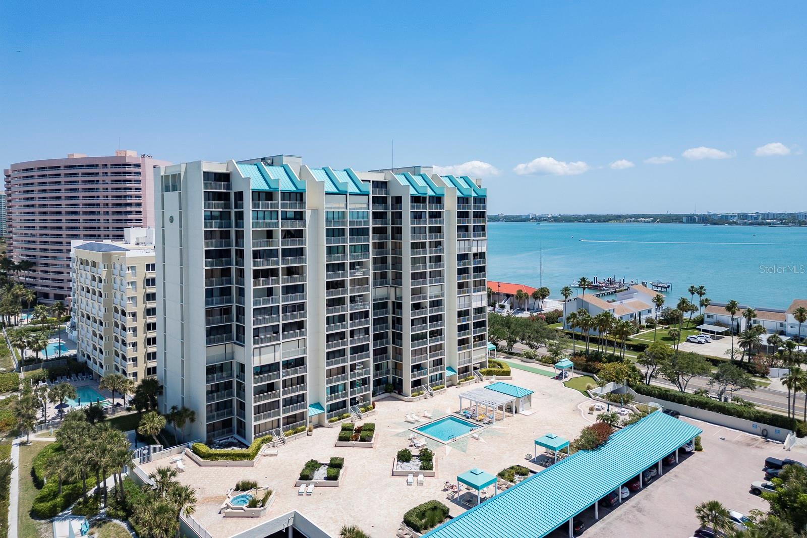 Listing photo id 21 for 1390 Gulf Boulevard 1203