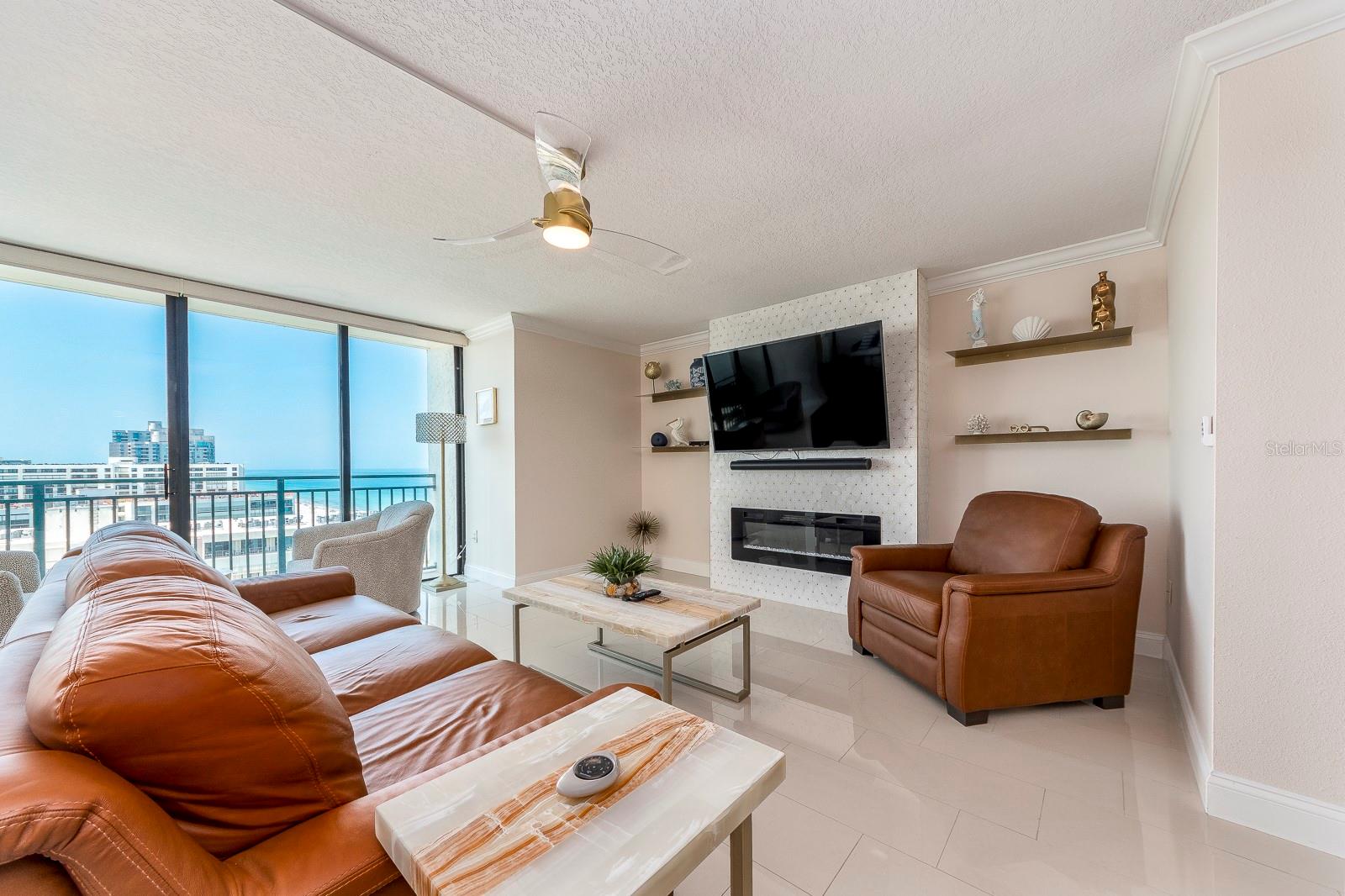 Listing photo id 2 for 1390 Gulf Boulevard 1203