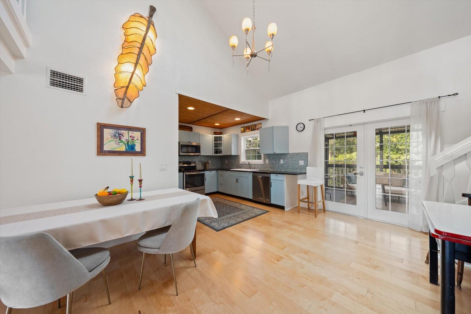 Listing photo id 9 for 236 Shore Drive