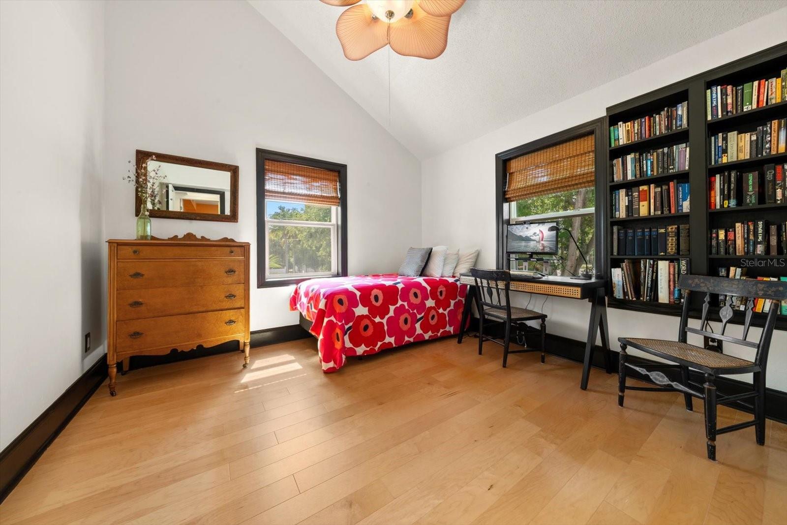 Listing photo id 16 for 236 Shore Drive