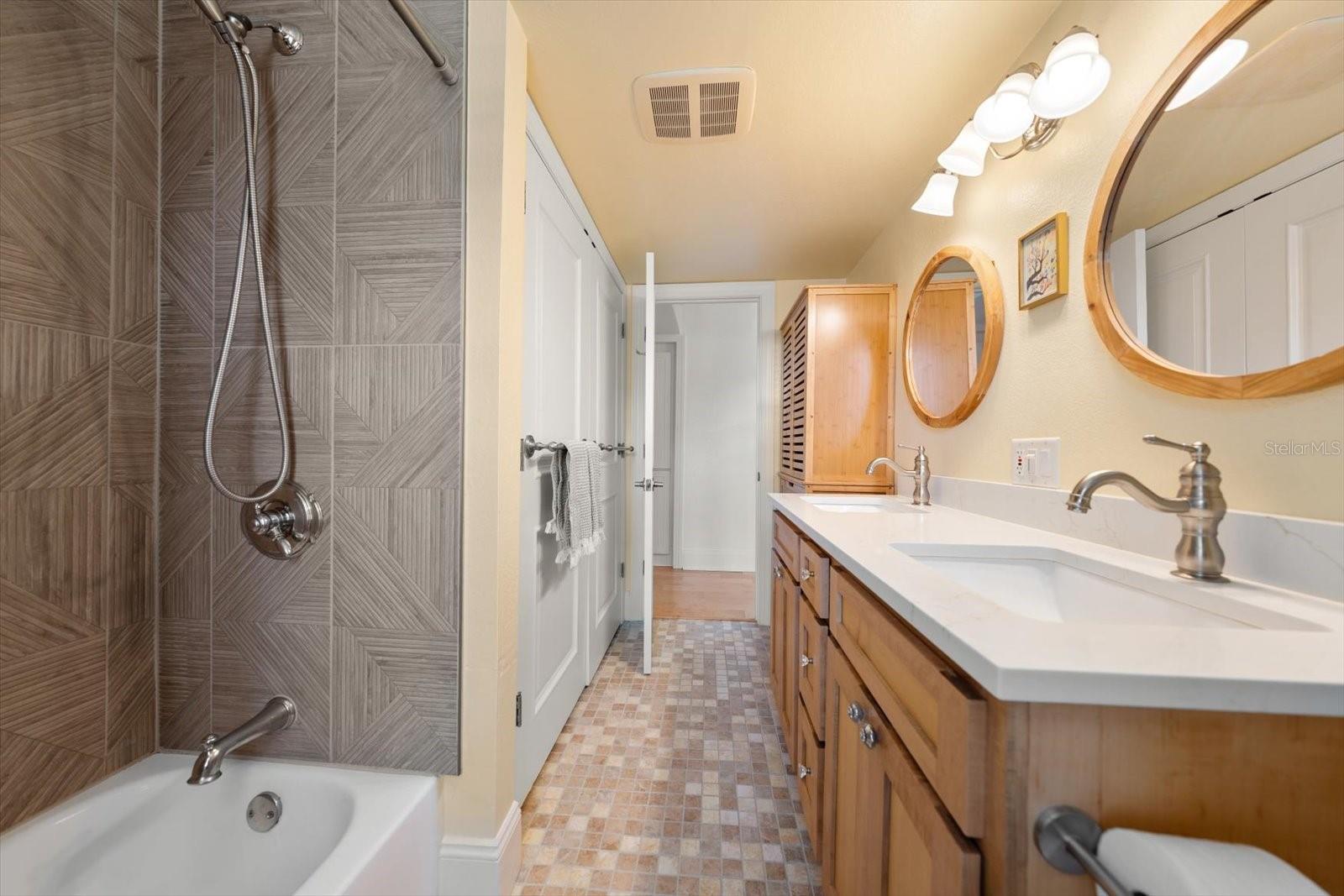 Listing photo id 21 for 236 Shore Drive