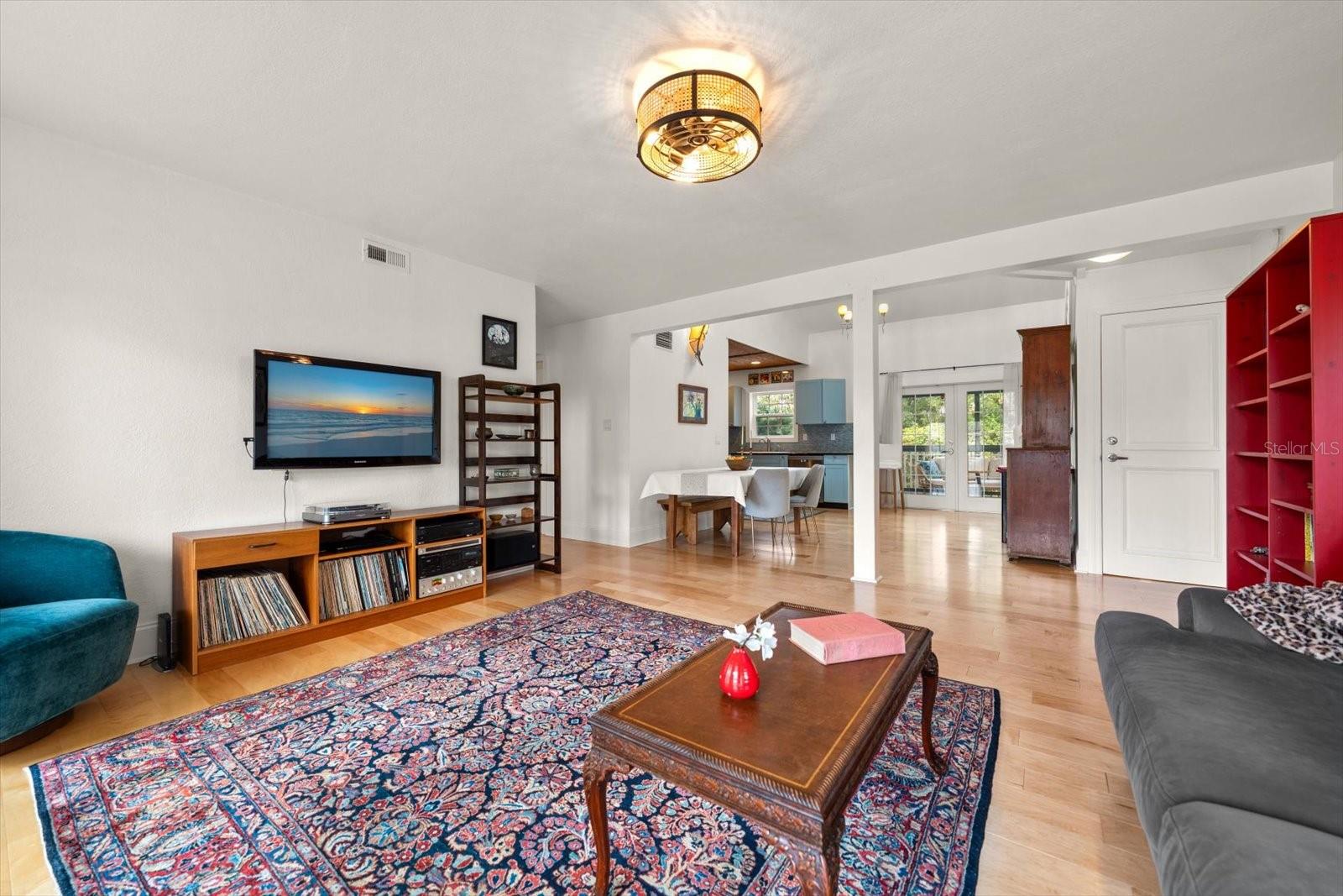 Listing photo id 22 for 236 Shore Drive