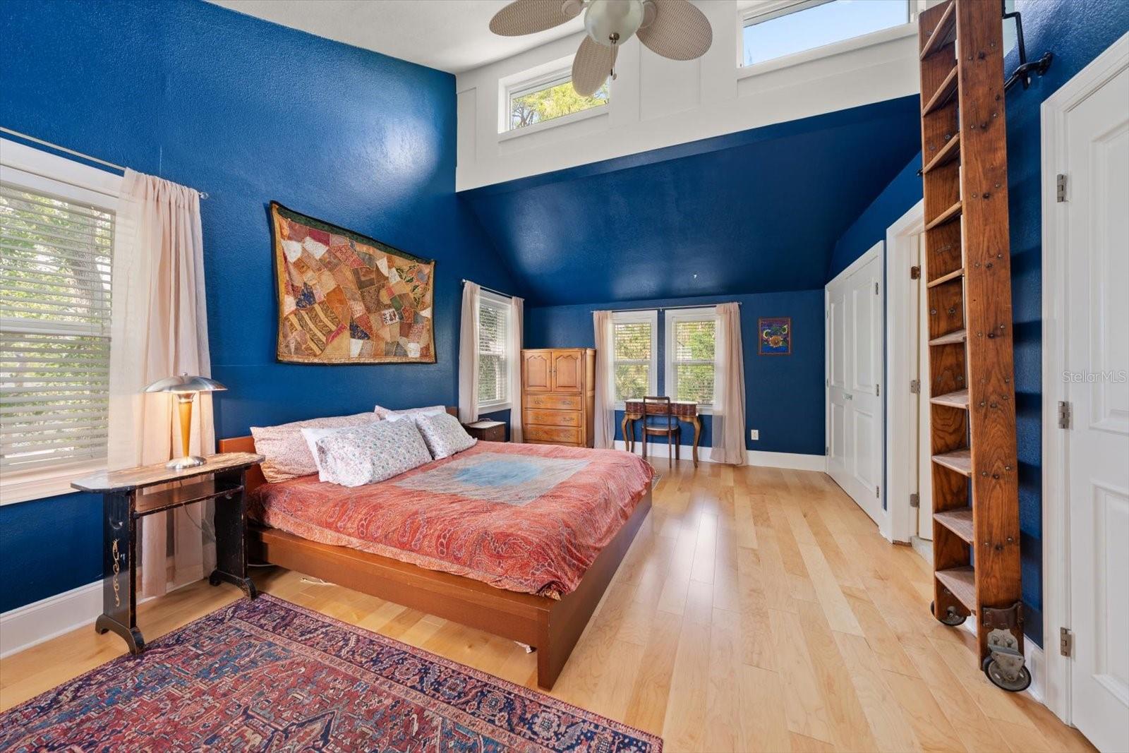 Listing photo id 26 for 236 Shore Drive