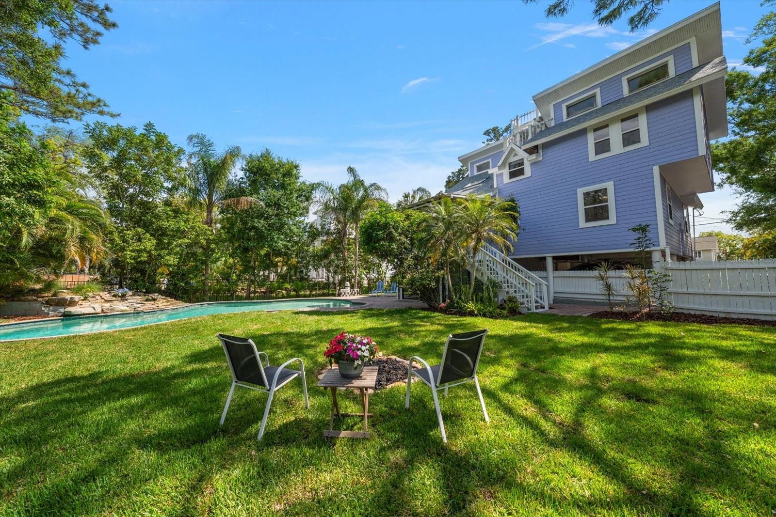 Listing photo id 33 for 236 Shore Drive