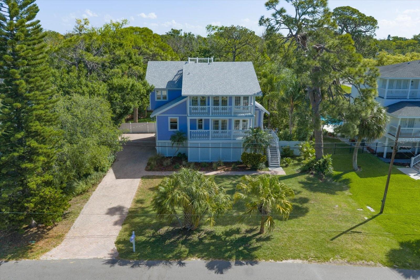 Listing photo id 2 for 236 Shore Drive