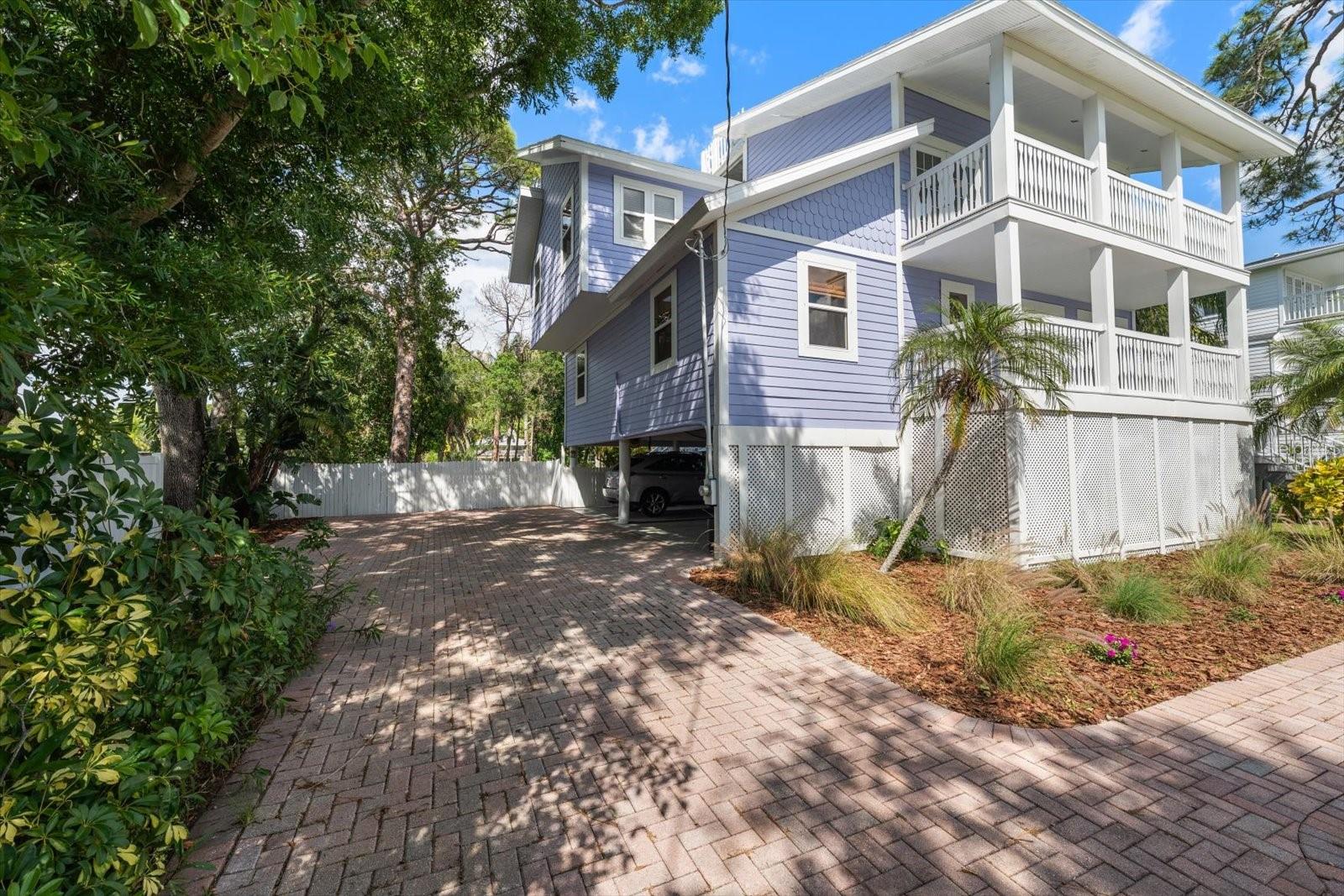 Listing photo id 5 for 236 Shore Drive