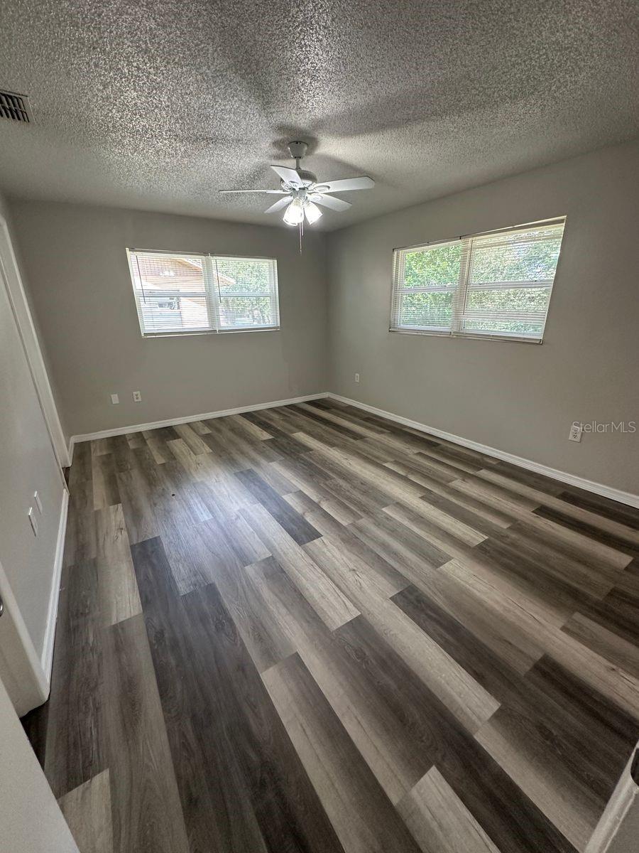 Image 13 of 18 For 8085 Omaha Circle