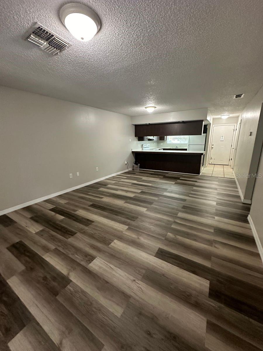 Image 2 of 18 For 8085 Omaha Circle