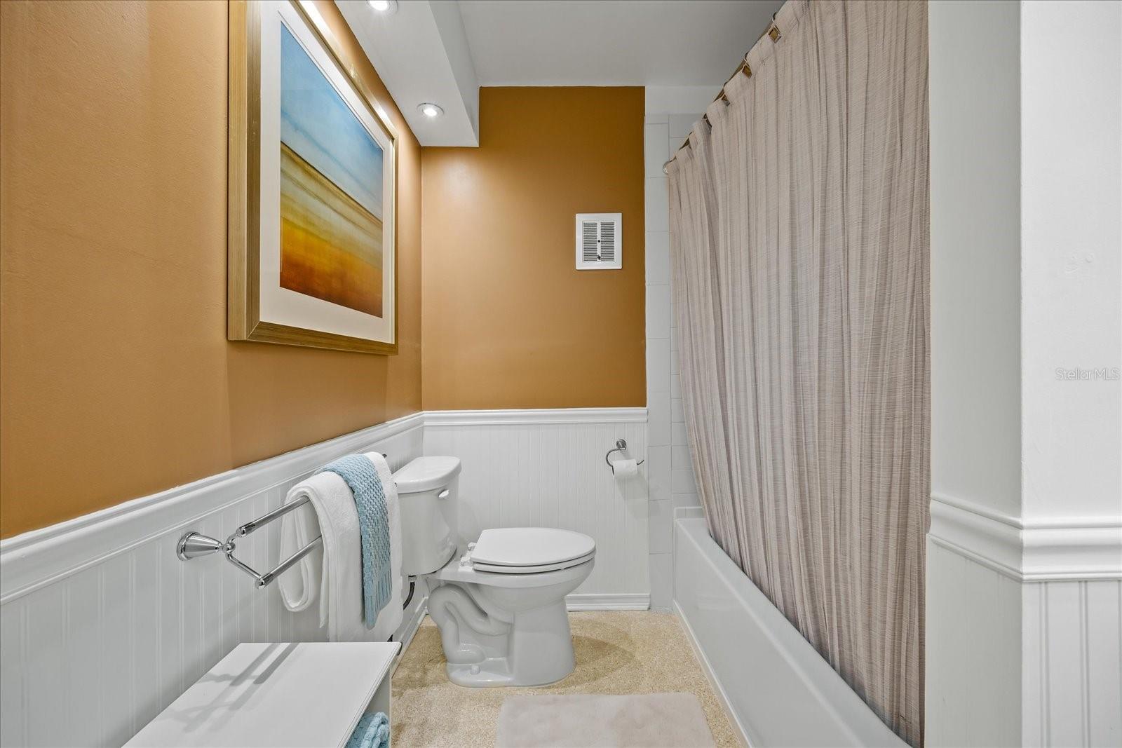 Image 23 of 65 For 10280 Imperial Point Drive W 21