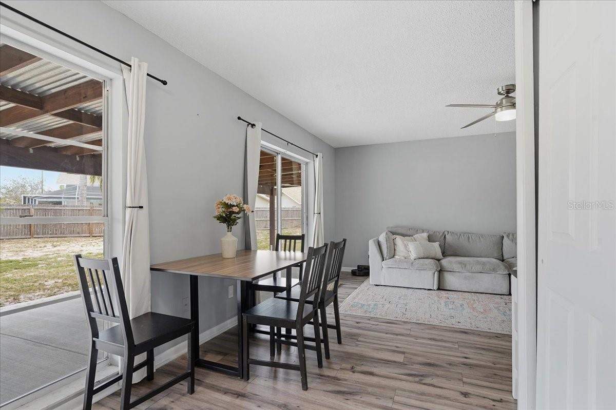 Image 13 of 42 For 8913 Wood Lake Court