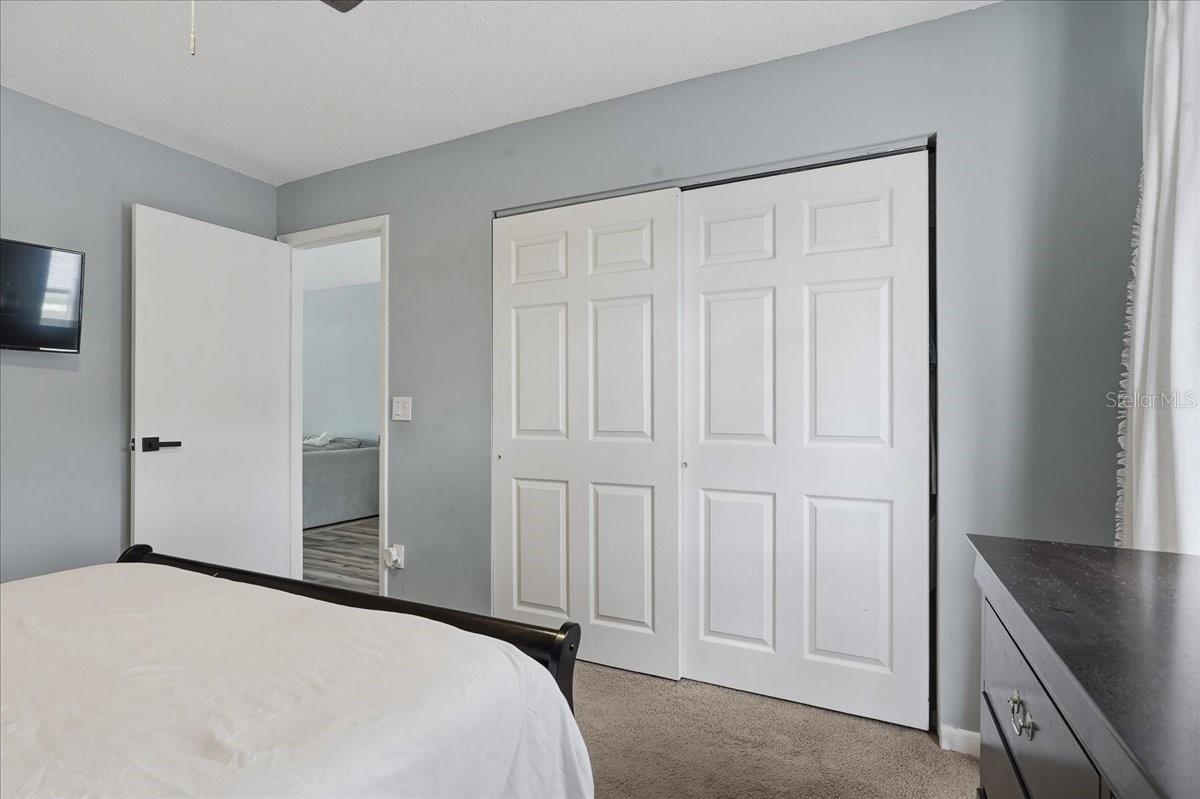 Image 19 of 42 For 8913 Wood Lake Court