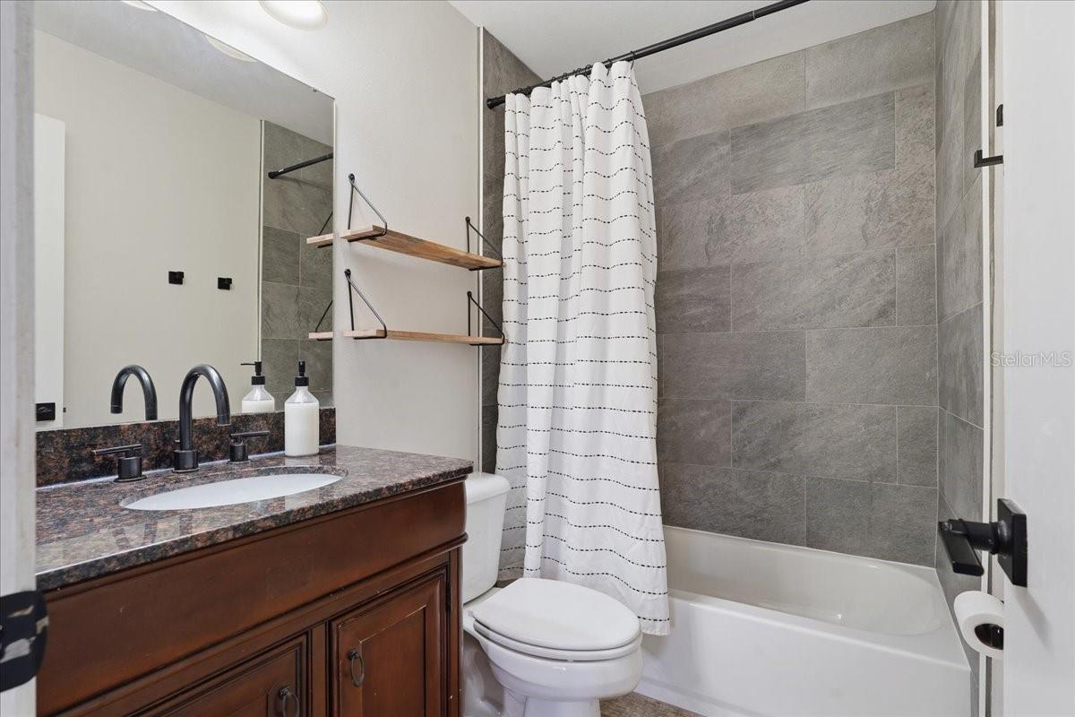 Image 20 of 42 For 8913 Wood Lake Court