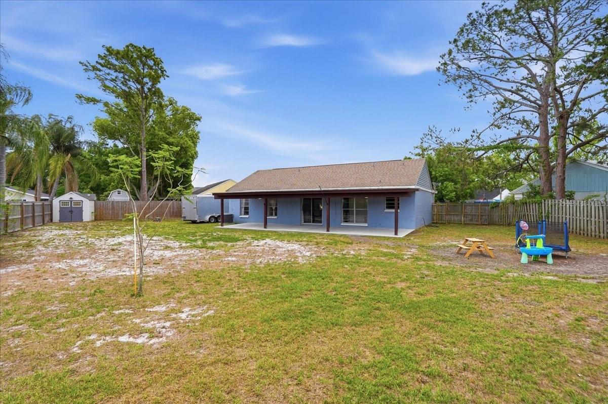 Image 33 of 42 For 8913 Wood Lake Court