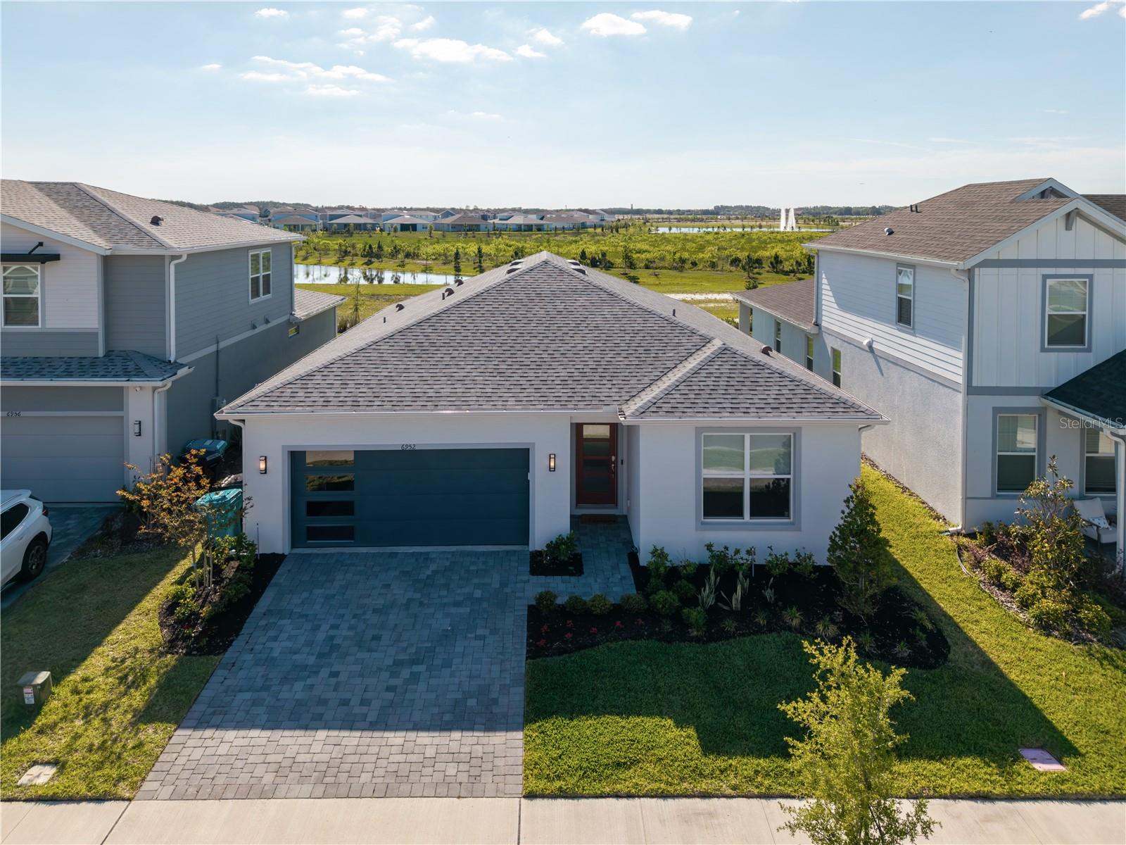 Listing photo id 0 for 6952 Rosy Sky Avenue