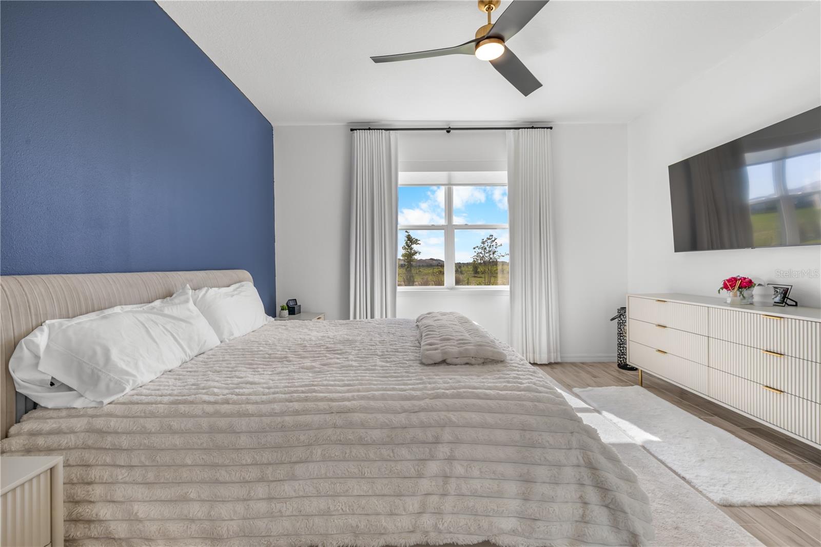 Listing photo id 22 for 6952 Rosy Sky Avenue