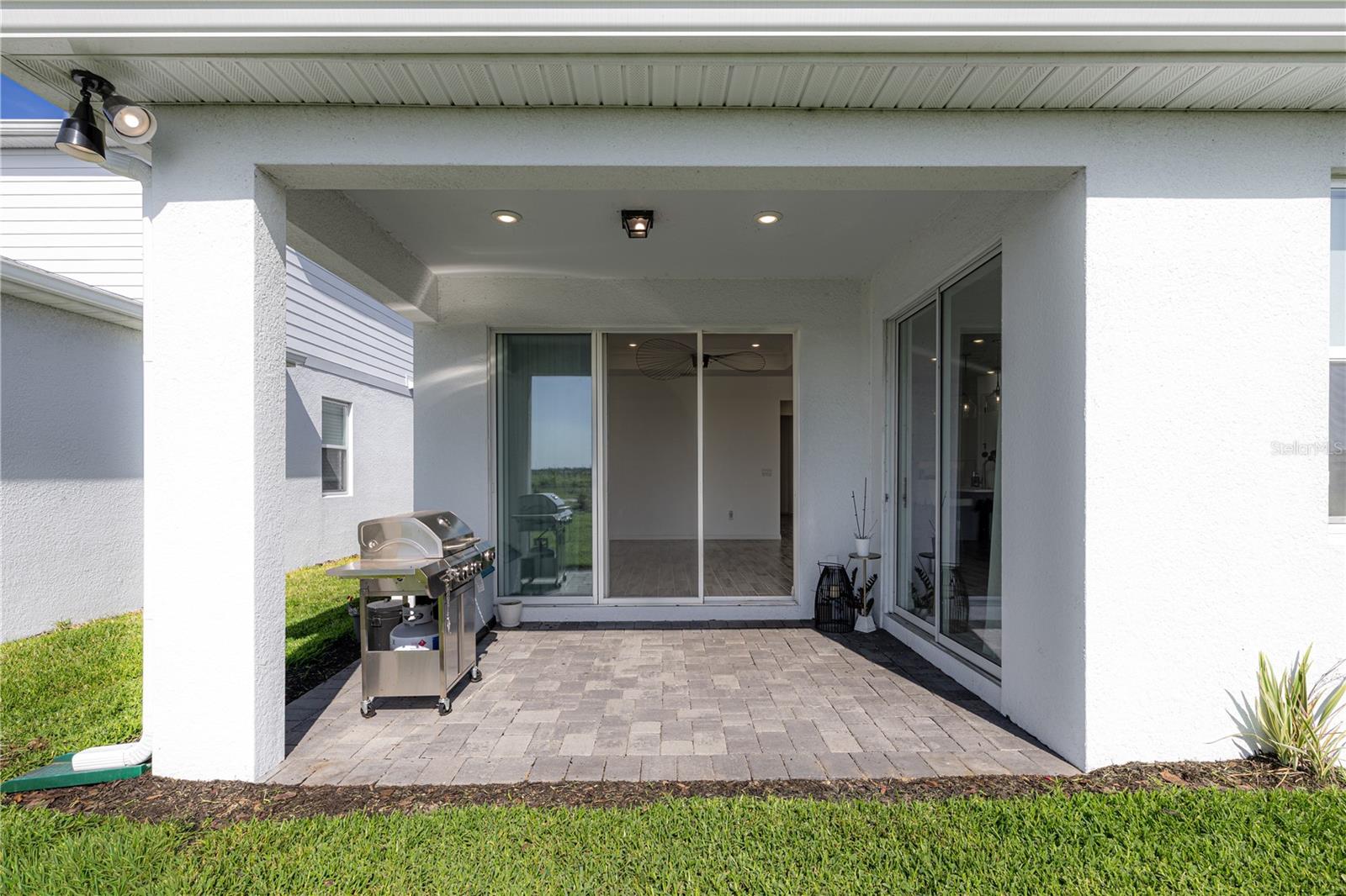 Listing photo id 32 for 6952 Rosy Sky Avenue
