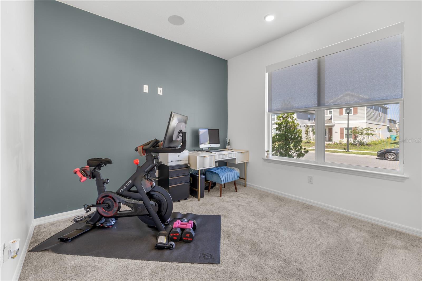 Listing photo id 4 for 6952 Rosy Sky Avenue
