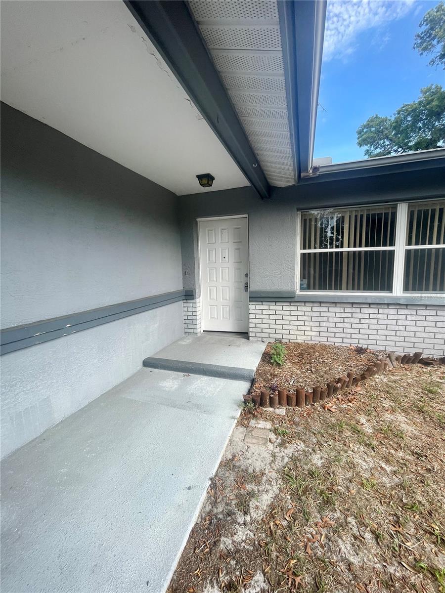 Image 15 of 18 For 10337 Usher Street