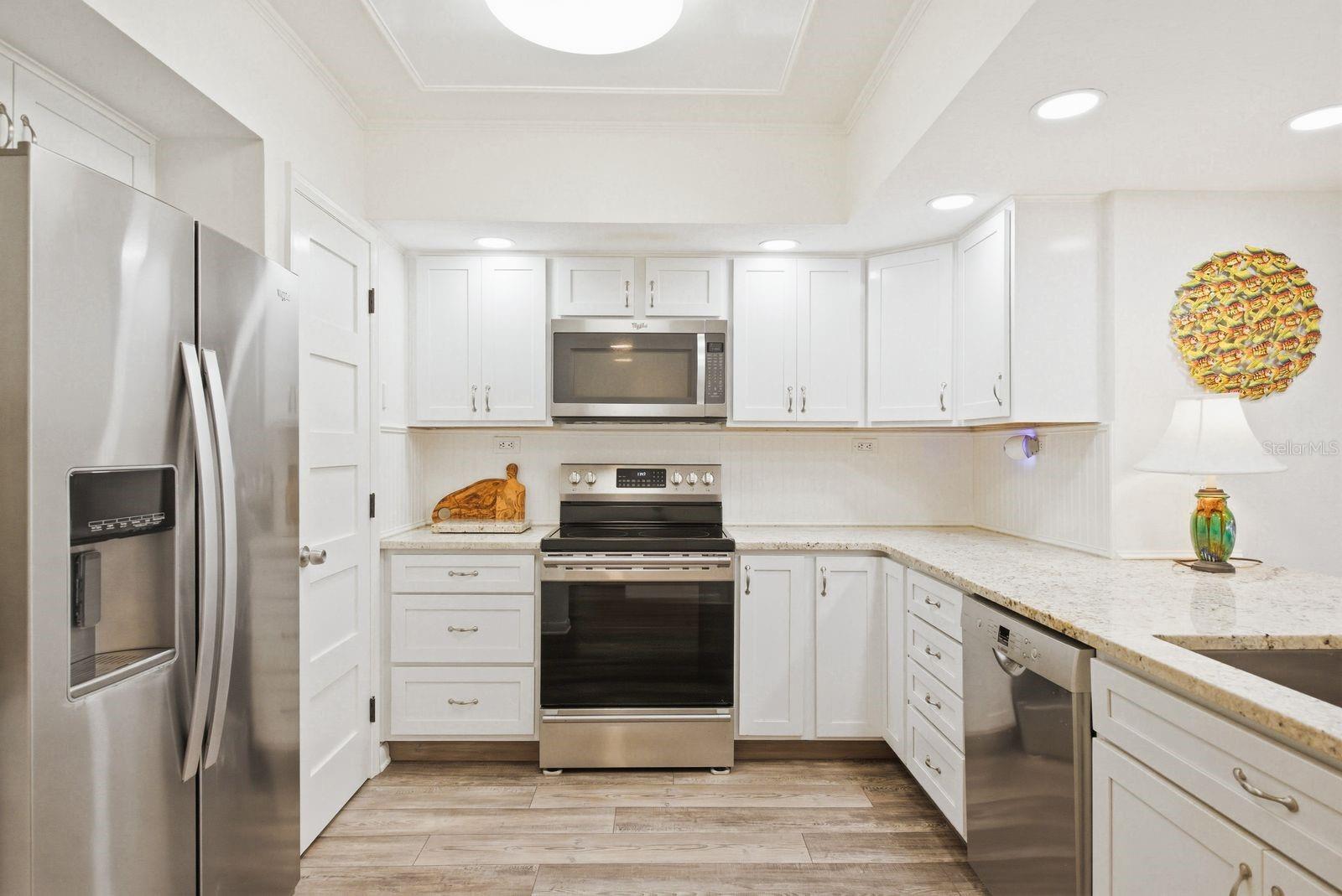 Image 14 of 58 For 302 Mariner Drive 302