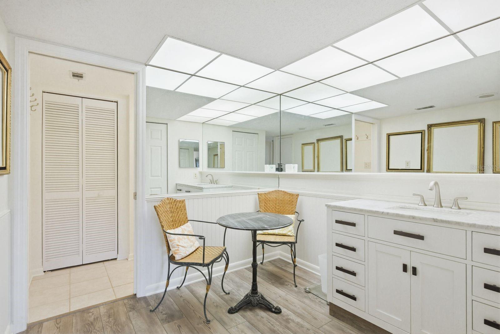 Image 18 of 58 For 302 Mariner Drive 302