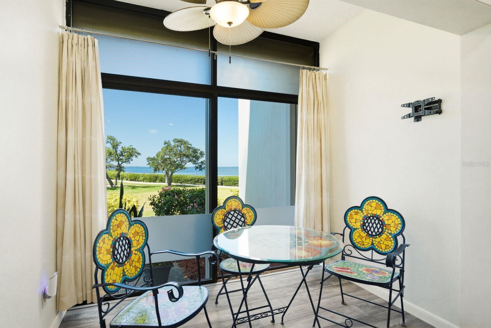 Image 22 of 58 For 302 Mariner Drive 302