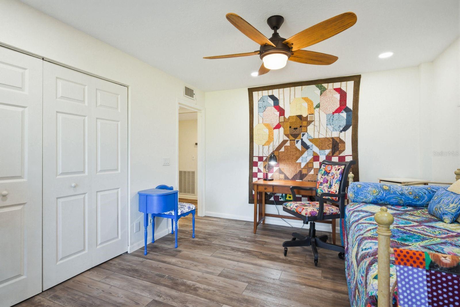 Image 23 of 58 For 302 Mariner Drive 302