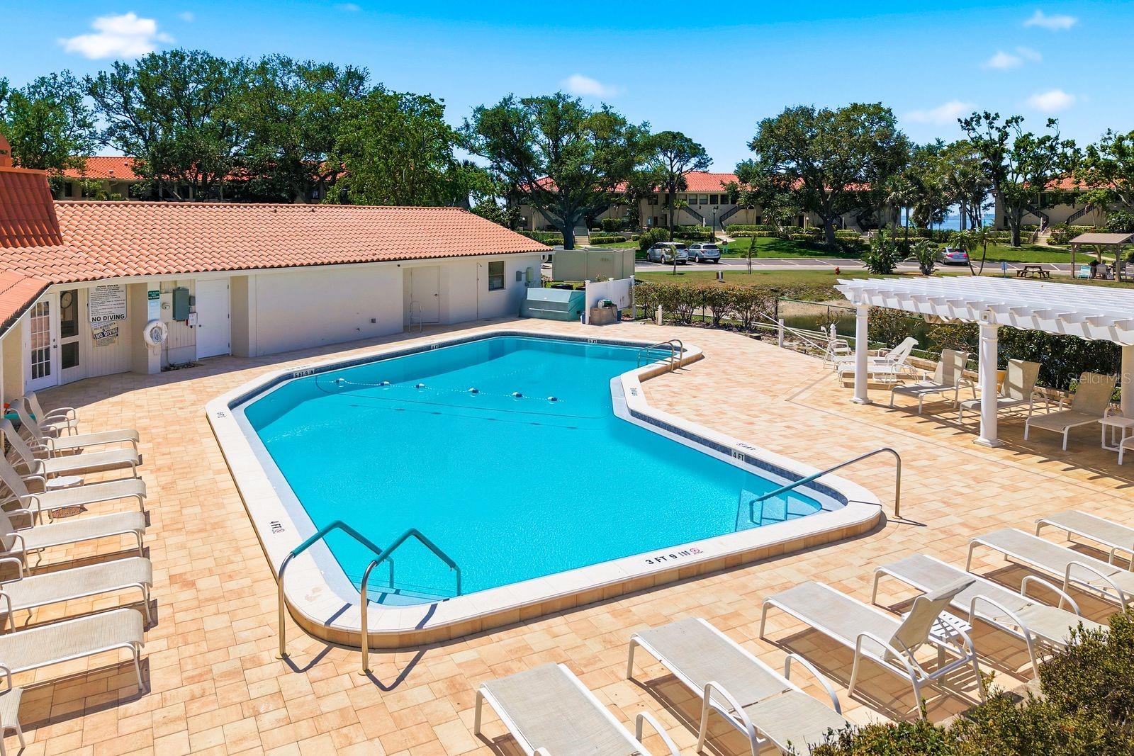 Image 34 of 58 For 302 Mariner Drive 302