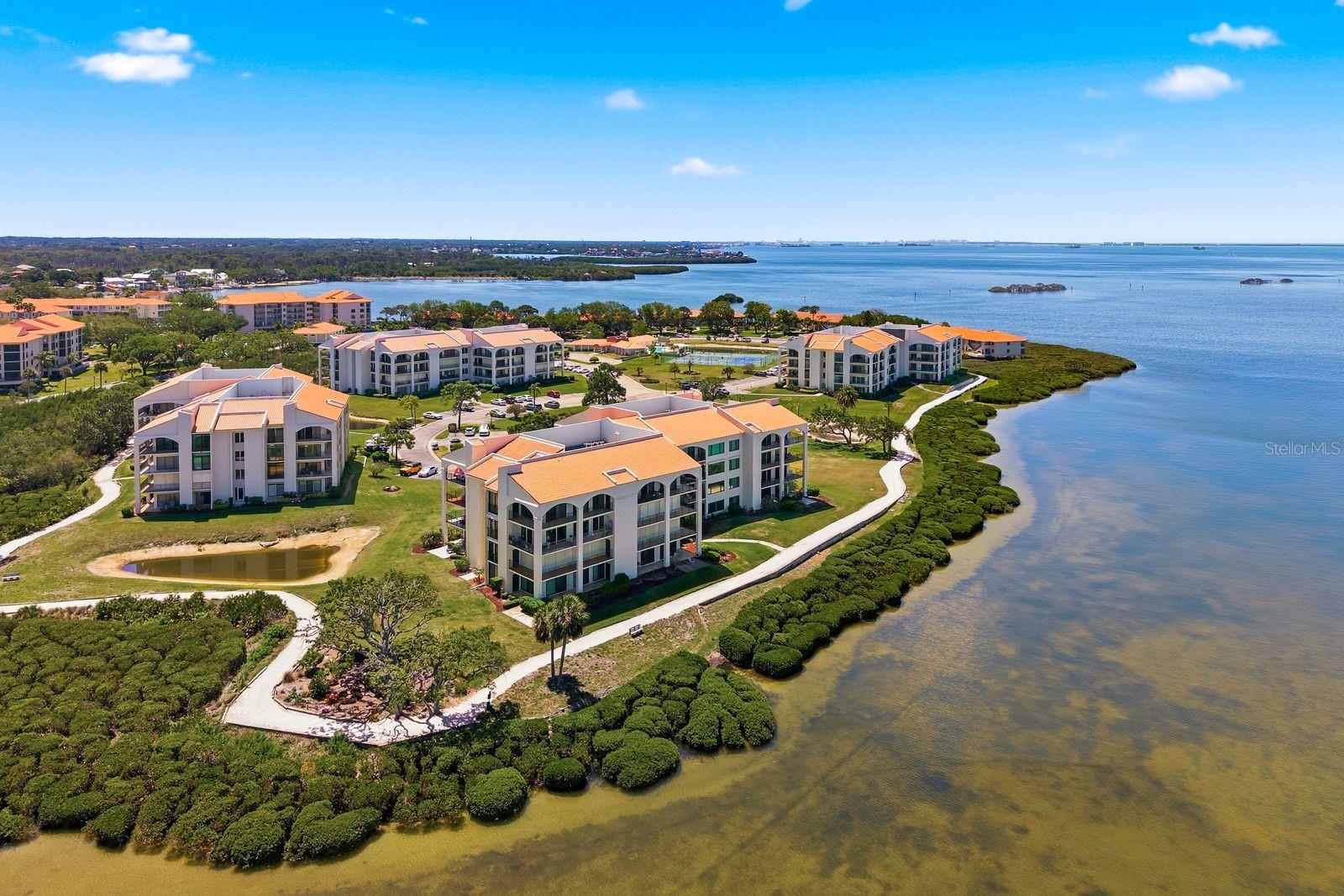 Image 36 of 58 For 302 Mariner Drive 302