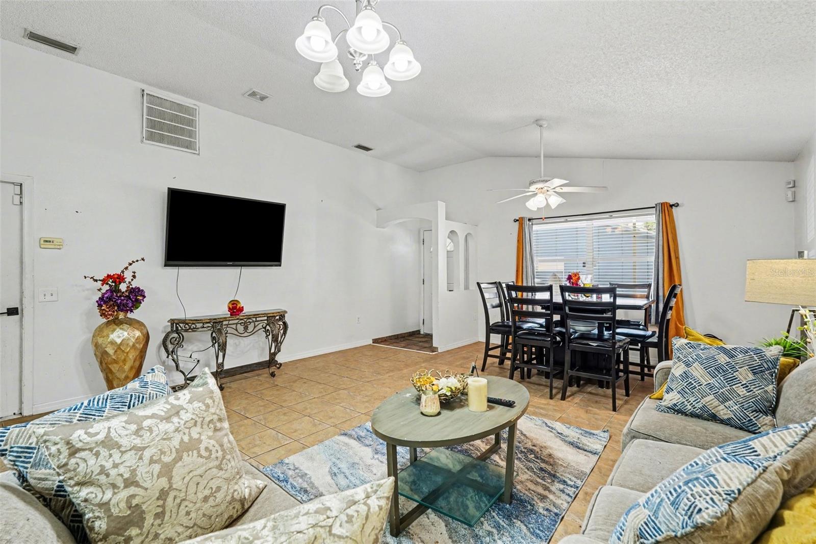 Image 10 of 29 For 4745 Silver Circle