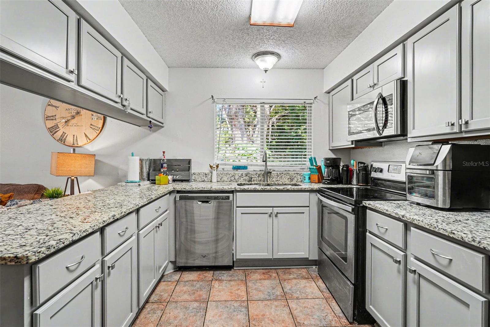 Image 15 of 29 For 4745 Silver Circle