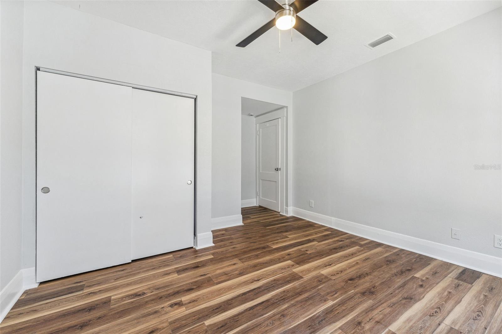 Image 30 of 51 For 307 Newport #1-2 Avenue