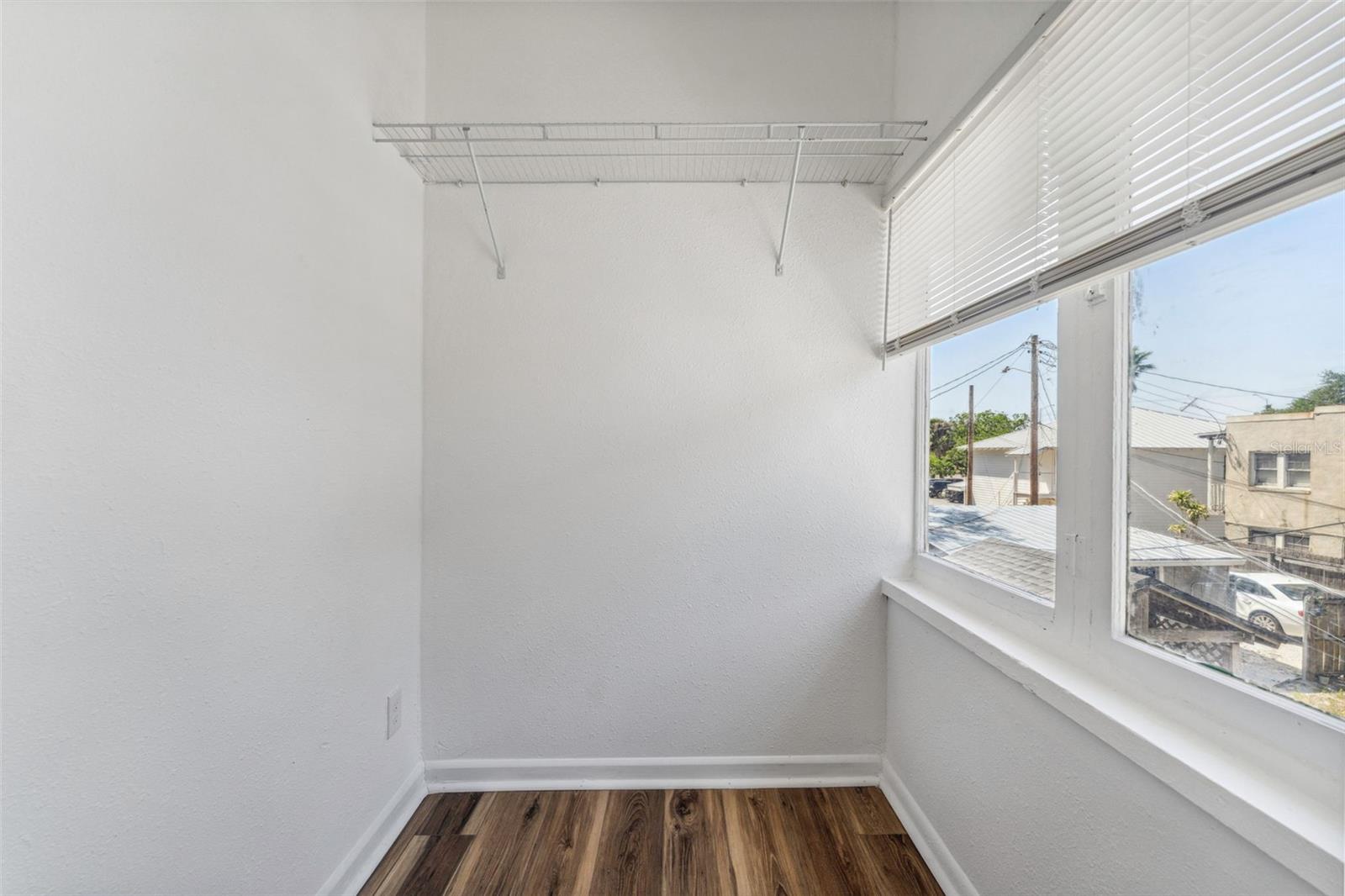 Image 34 of 51 For 307 Newport #1-2 Avenue