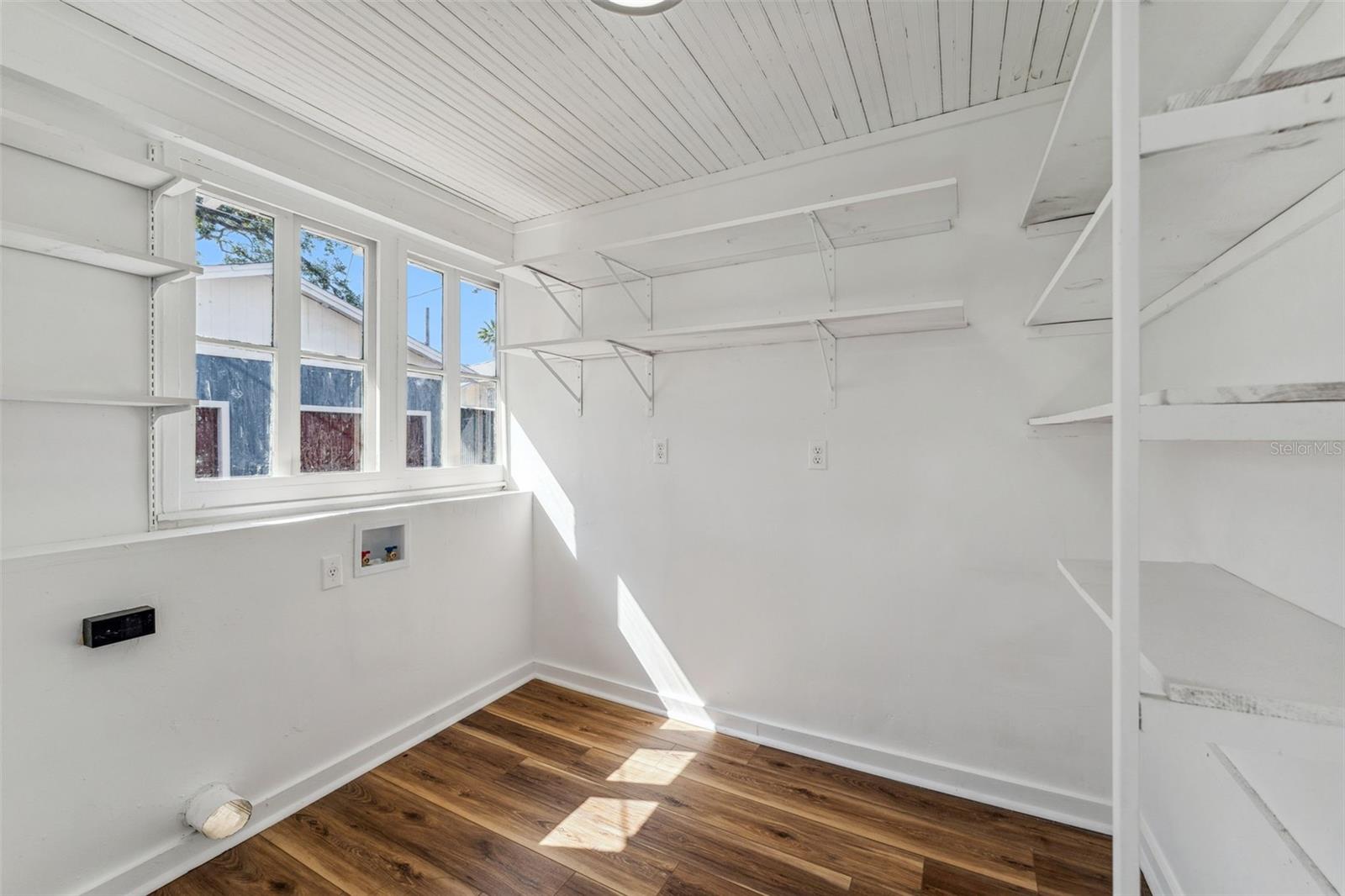 Image 39 of 51 For 307 Newport #1-2 Avenue