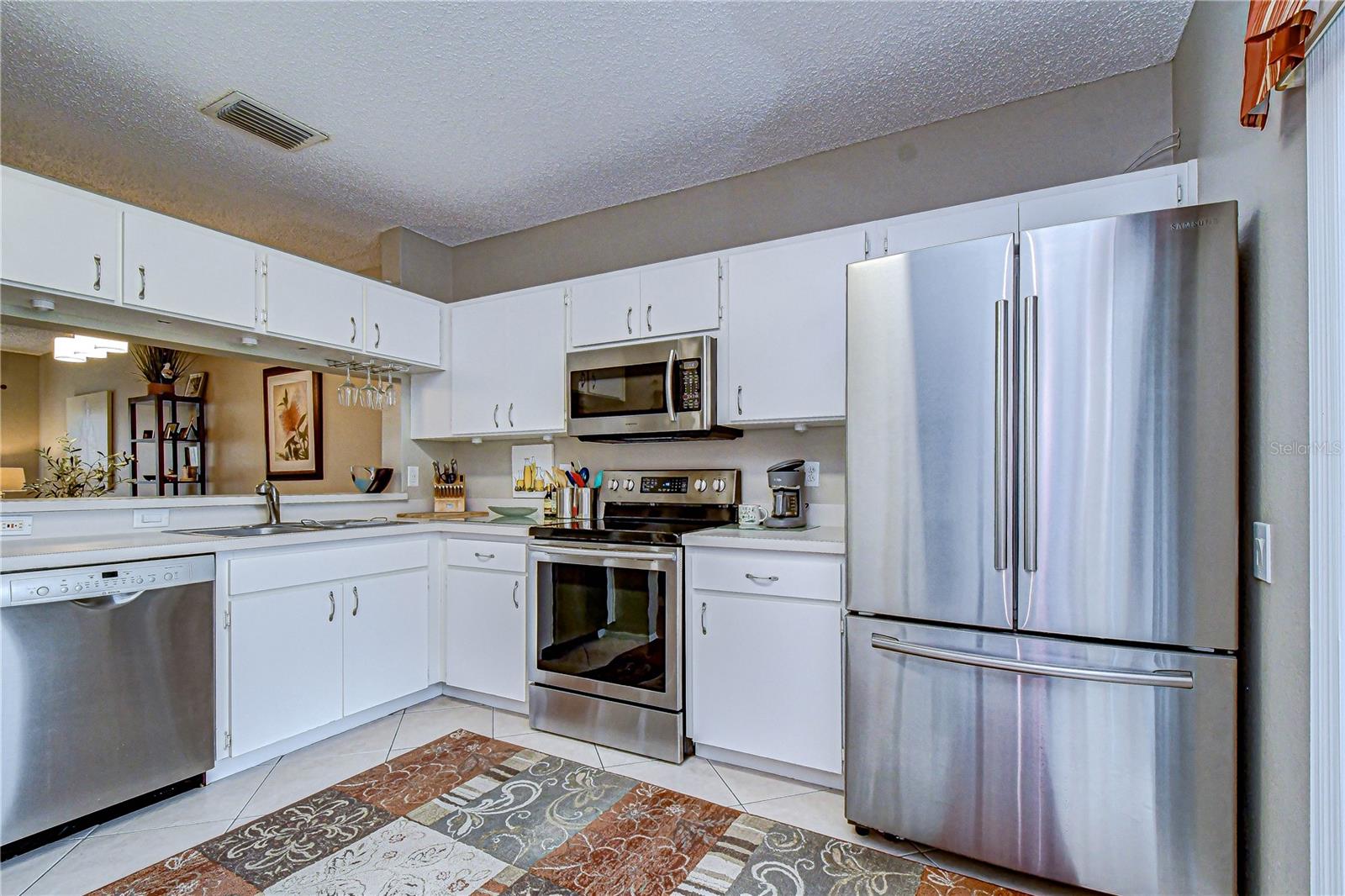 Image 15 of 38 For 6335 Bayside Key Drive