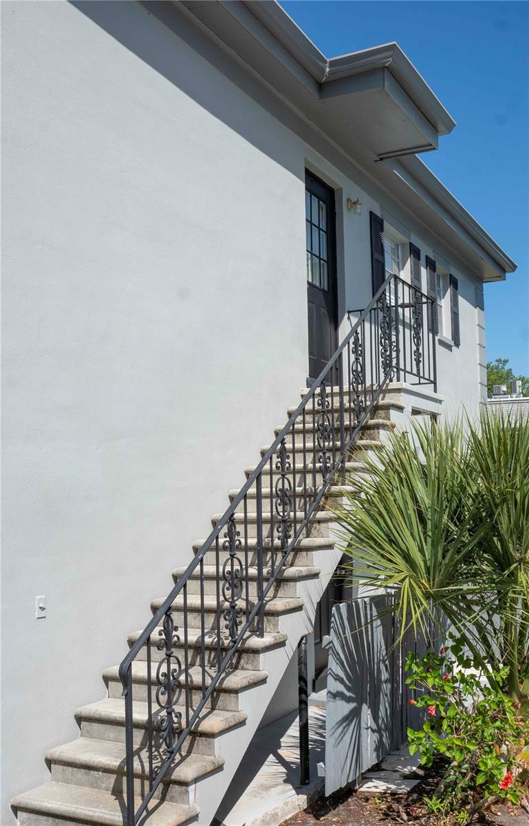 Image 19 of 22 For 6940 A Sunset Drive S 2d