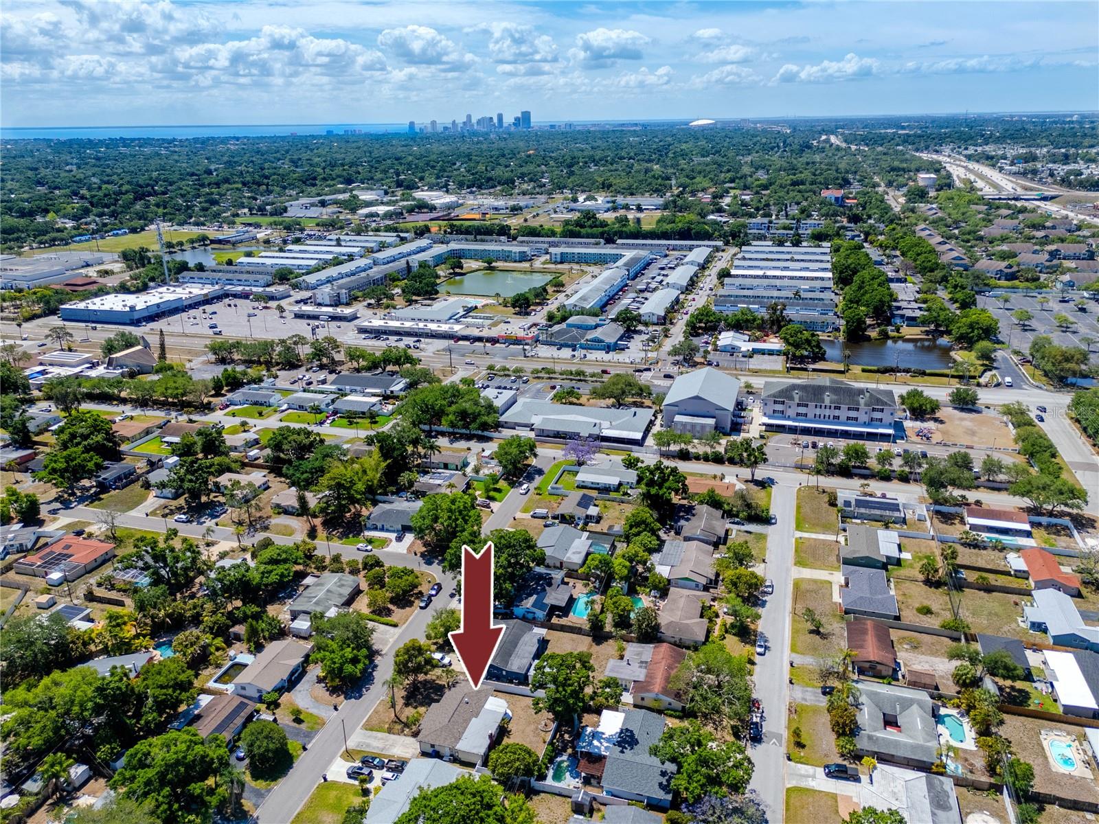 Listing photo id 44 for 6482 20th Street N